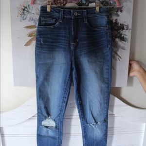 Arizona Jean Co. Size 3 Skinny Ripped Blue Jeans